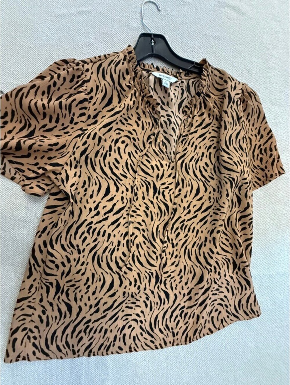 Nine West Women's Medium Brown and Black Patterned Blouse